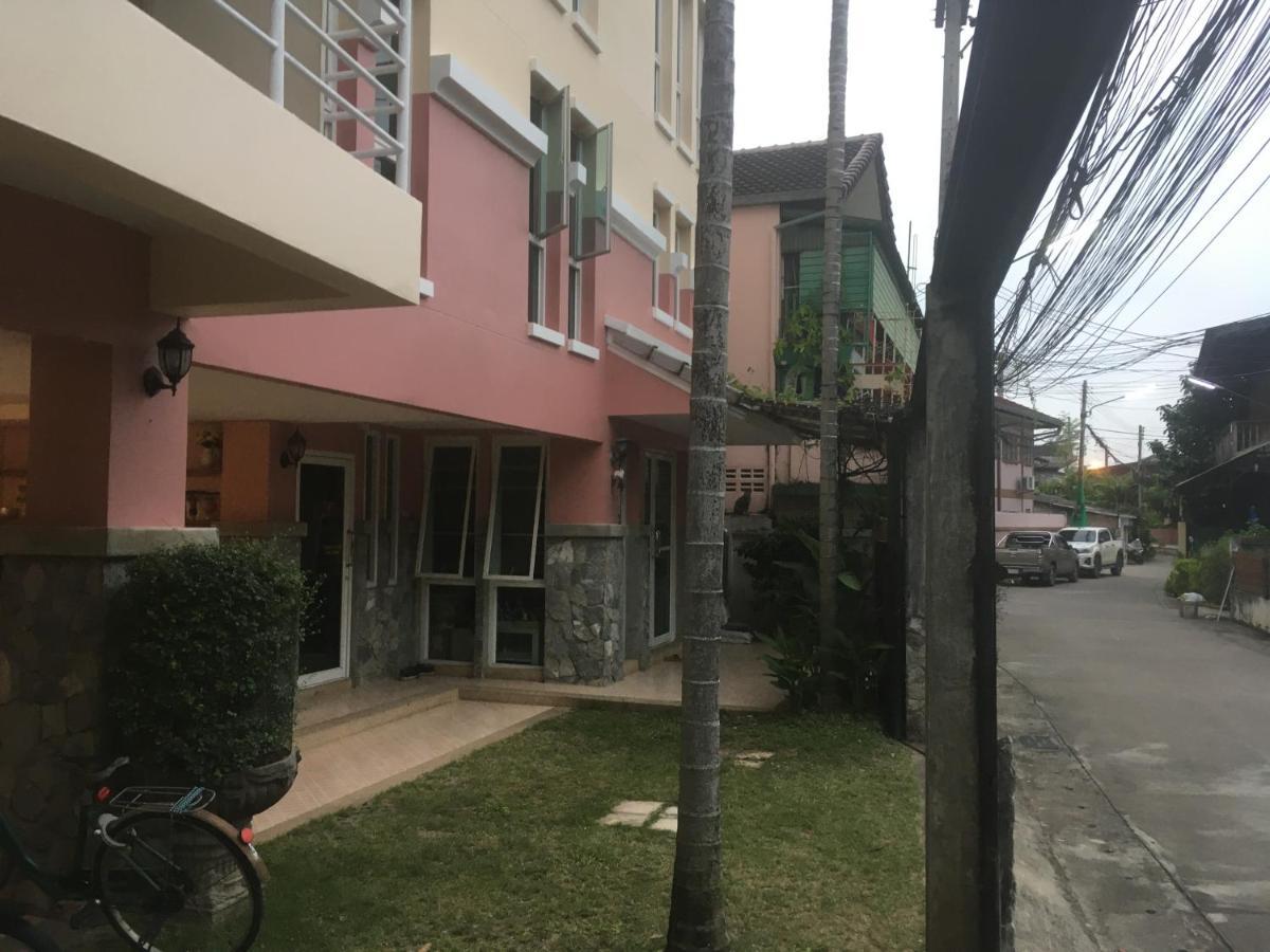 Triple Palms House Hotell Chiang Mai Eksteriør bilde