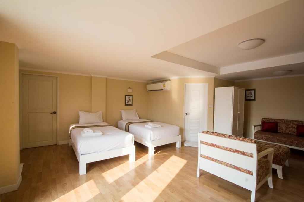 Triple Palms House Hotell Chiang Mai Eksteriør bilde